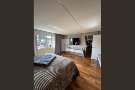 6_photo/94dce58cfd.5d0f389310efd202-ATLAS-cd5c2bf6-25d9-428a-8412-2cabd334a3e3.jpg de casa à venda com 5 quartos, 331m² em Bairro Alto, Curitiba