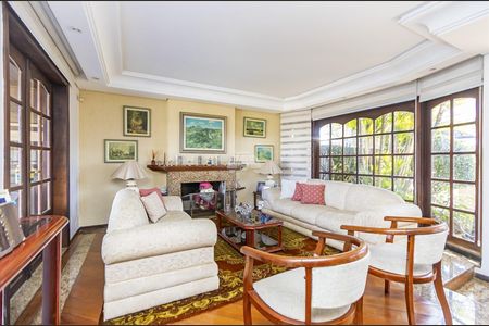 2_photo/94dce58e09.46ae6cbe0761d4fa-ATLAS-5ea7ceb6-3b87-464f-8e20-83f64653d227.jpg de casa à venda com 6 quartos, 600m² em Bairro Alto, Curitiba