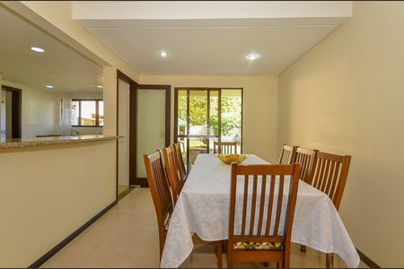 8_photo/94dce58e5d.998e17c0ad9a15de-ATLAS-d90b1b42-b82c-46e8-9cac-3e3334d2eb24.jpg de casa à venda com 4 quartos, 334m² em Bairro Alto, Curitiba