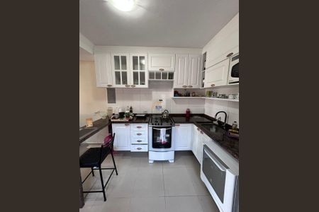 12_photo/94dce58f1b.d83f6bba92732ca4-ATLAS-554e1aa9-cf11-4cab-ac57-dec38e9650a7.jpg de casa à venda com 3 quartos, 100m² em Bairro Alto, Curitiba