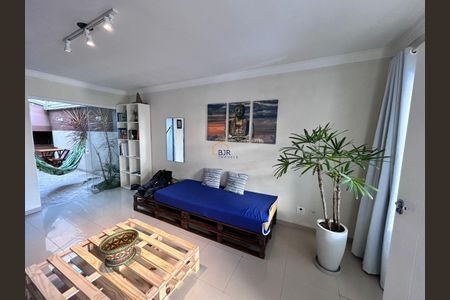 4_photo/94dce58f1b.d83f6bba92732ca4-ATLAS-63b9425b-9954-45e1-9f8e-7cd28ac37a07.jpg de casa à venda com 3 quartos, 100m² em Bairro Alto, Curitiba