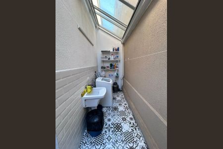 7_photo/94dce58f1b.d83f6bba92732ca4-ATLAS-c75b9334-11b7-4c64-89cf-b1a7151e26dc.jpg de casa à venda com 3 quartos, 100m² em Bairro Alto, Curitiba