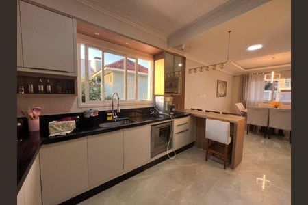 12_photo/94dce58f67.e9e7bffe1f964319-ATLAS-5b5e2969-4d87-4ded-b0d8-d55dd3b40e68.jpg de casa à venda com 3 quartos, 175m² em Bairro Alto, Curitiba