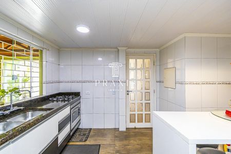 5_photo/94dce58f6b.ae4f0b326a13d360-ATLAS-fa50dc03-d1e4-49d8-a046-8fa48a1d2f5c.jpg de casa à venda com 3 quartos, 165m² em Bairro Alto, Curitiba