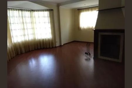 2_photo/94dce58fc1.2bea4a0de6d30832-ATLAS-2acd7534-8c22-4810-9a44-4e8cd7c4a306.jpg de casa à venda com 4 quartos, 245m² em Tarumã, Curitiba