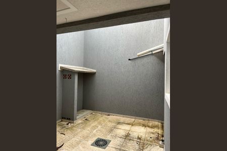 4_photo/94dce59255.74dbc9aa7d3e0758-ATLAS-b7f72931-2aff-4b92-8cf3-c5c7fe5e7752.jpg de casa à venda com 1 quarto, 120m² em Bairro Alto, Curitiba