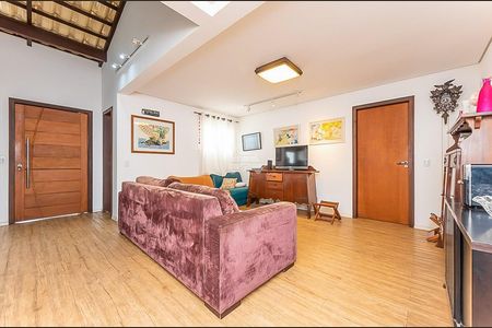 5_photo/94dce5927d.cdc422f0f5acc07d-ATLAS-1691ddf6-4148-4205-a1ea-e7b865af2d7a.jpg de casa à venda com 4 quartos, 287m² em Bairro Alto, Curitiba