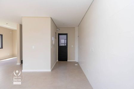 2_photo/94dce593b1.caf6c04f909f2ef2-ATLAS-8053b9e2-83f9-41bd-971d-b44a753341a1.jpg de casa à venda com 3 quartos, 102m² em Bairro Alto, Curitiba