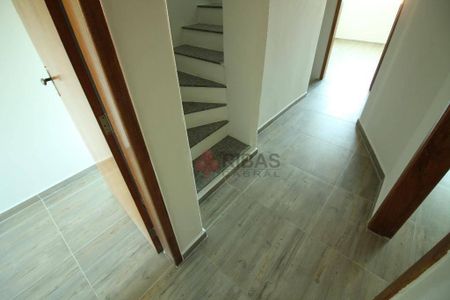 23_photo/94dce59d9b.99c66f9e185a1fe5-ATLAS-2daadbb1-6a6b-41ff-94d2-f2f318d2d49c.jpg de casa para alugar com 3 quartos, 145m² em Capão da Imbuia, Curitiba
