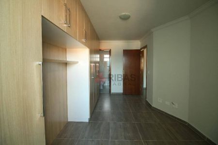 16_photo/94dce59d9b.99c66f9e185a1fe5-ATLAS-8475eb53-1db6-4f33-83d0-0b695c1ddbce.jpg de casa para alugar com 3 quartos, 145m² em Capão da Imbuia, Curitiba