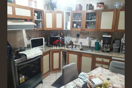 4_photo/94dce59f8f.74a96c0b2c4b8c29-ATLAS-f79dfa1d-1f1e-4174-8f8e-a8080b28b70a.jpg de casa à venda com 3 quartos, 110m² em Tarumã, Curitiba