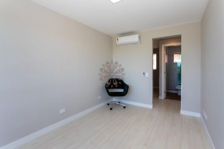 44_photo/94dce59fd3.aef4de6394ba8e6d-ATLAS-eb73cba7-3d55-46d7-82ff-8897031c344d.jpg de casa à venda com 4 quartos, 130m² em Tarumã, Curitiba