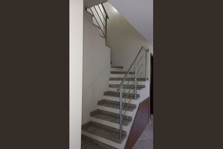 12_photo/94dce5a013.fbcd7a2e7ac63d93-ATLAS-0e7b9eeb-ae72-4bd6-a60a-7a60e589cd6a.jpg de casa à venda com 4 quartos, 218m² em Tarumã, Curitiba