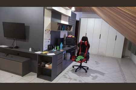 11_photo/94dce5a013.fbcd7a2e7ac63d93-ATLAS-2ad7b0b5-8a25-4b38-aa6a-88d0f34ccb20.jpg de casa à venda com 4 quartos, 218m² em Tarumã, Curitiba