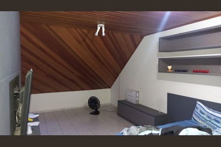 9_photo/94dce5a013.fbcd7a2e7ac63d93-ATLAS-eaa08073-ad97-43fd-b527-fdb01db5efda.jpg de casa à venda com 4 quartos, 218m² em Tarumã, Curitiba