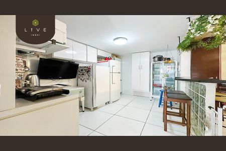 11_photo/94dce5a073.2d5b66cf4807465a-ATLAS-0eb972f0-3a6f-4b7a-bcf0-181fc306e34e.jpg de casa à venda com 3 quartos, 216m² em Tarumã, Curitiba