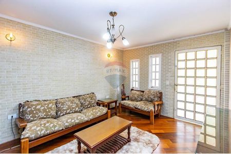 3_photo/94dce5a073.a49d907f0912b726-ATLAS-0832be05-d836-4f75-bdc5-8d8528755f48.jpg de casa para alugar com 0 quarto, 210m² em Tarumã, Curitiba