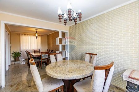 13_photo/94dce5a073.a49d907f0912b726-ATLAS-d3ff234f-8f19-4179-8b5d-d01e1cea85c3.jpg de casa para alugar com 0 quarto, 210m² em Tarumã, Curitiba