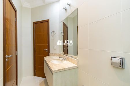 9_photo/94dce5a07b.69d57534b93d34f5-ATLAS-26f24183-b2d7-4d5c-9182-1d12d10a8c4e.jpg de casa para alugar com 3 quartos, 300m² em Cristo Rei, Curitiba