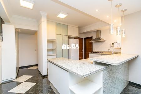 9_photo/94dce5a07b.69d57534b93d34f5-ATLAS-b29ae803-44e9-4d24-9eff-c2e876d01e2d.jpg de casa para alugar com 3 quartos, 300m² em Cristo Rei, Curitiba