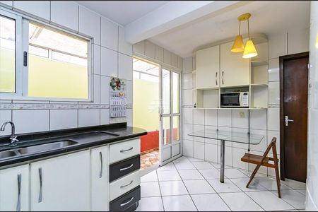 16_photo/94dce5a0cd.b760bf5d8bb46efe-ATLAS-da6f8d75-a6c8-4c2a-bc87-c2d521bb6809.jpg de casa à venda com 3 quartos, 127m² em Tarumã, Curitiba