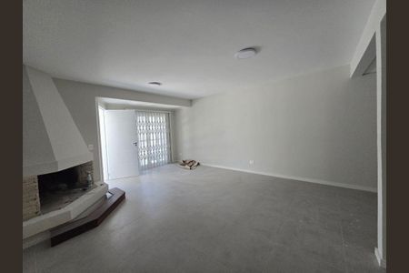 5_photo/94dce5a0e3.45f02ef6bff41bc6-ATLAS-b23c1c85-8249-4b48-bc3e-8da136d07591.jpg de casa à venda com 4 quartos, 170m² em Tarumã, Curitiba