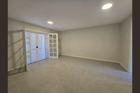 14_photo/94dce5a0e3.45f02ef6bff41bc6-ATLAS-fe81cede-17be-429a-bdde-04de933ec58a.jpg de casa à venda com 4 quartos, 170m² em Tarumã, Curitiba