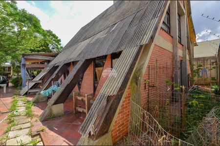 11_photo/94dce5a0e9.958ab4e2955fd321-ATLAS-720f3898-d930-4757-a367-bc74b5ef6d70.jpg de casa à venda com 4 quartos, 322m² em Tarumã, Curitiba