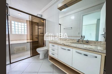 19_photo/94dce5a153.fbcd7a2e7ac63d93-ATLAS-ede210c5-da1d-484c-a4ac-e4adeb7bbbf6.jpg de casa à venda com 0 quarto, 196m² em Tarumã, Curitiba