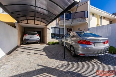 24_photo/94dce5a177.5201f2b37237fe26-ATLAS-6f48282f-7cfb-4bb5-809b-a20d158ce8f3.jpg de casa à venda com 3 quartos, 190m² em Tarumã, Curitiba