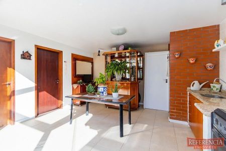 19_photo/94dce5a177.5201f2b37237fe26-ATLAS-75576be5-36b8-4e76-8fb8-a56c7696ecb7.jpg de casa à venda com 3 quartos, 190m² em Tarumã, Curitiba