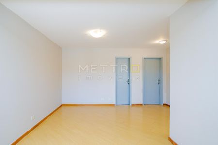 5_photo/94dce5a1a7.a9e2d09163b66a55-ATLAS-456940b5-52e3-49ca-8e48-4d8b982ea252.jpg de casa à venda com 3 quartos, 188m² em Tarumã, Curitiba