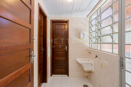 22_photo/94dce5a1a7.a9e2d09163b66a55-ATLAS-520e5b93-0057-4ac2-a374-de286ee734b5.jpg de casa à venda com 3 quartos, 188m² em Tarumã, Curitiba