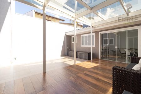 14_photo/94dce5a1d5.f34ea19b5153c875-ATLAS-67e26772-120e-4f38-a2f2-eebd3c804dae.jpg de casa à venda com 3 quartos, 250m² em Tarumã, Curitiba