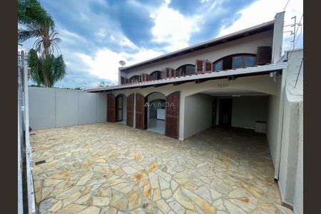 46_photo/94dce5a219.d507f7aa6fb7bece-ATLAS-b4d5cf66-a501-4c7e-8b3f-ba01445781ff.jpg de casa à venda com 5 quartos, 400m² em Tarumã, Curitiba