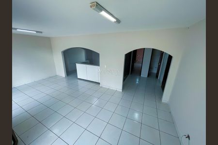 48_photo/94dce5a219.d507f7aa6fb7bece-ATLAS-ddc3b716-04e9-43d0-bd75-ca1544815a35.jpg de casa à venda com 5 quartos, 400m² em Tarumã, Curitiba