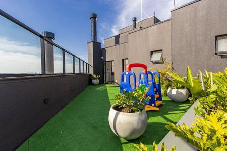 49_photo/94dce5a4d1.2b6f2069d0e92ddc-ATLAS-358b3c6b-a7c5-40f1-9cf1-85953cdebf5c.jpg de apartamento à venda com 3 quartos, 75m² em Tarumã, Curitiba