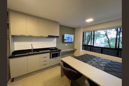 10_photo/94dce5a4d1.f9fd596f8c1c84e9-ATLAS-7897f2a6-cdbd-40ee-bb57-42679e5861e1.jpg de apartamento para alugar com 0 quarto, 23m² em Tarumã, Curitiba