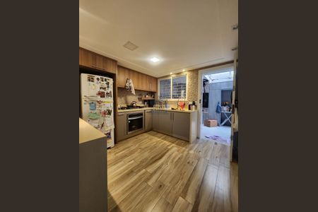 3_photo/94dce5a64f.04f4efb4ec0e2ec3-ATLAS-0f4bd272-004d-4203-bd59-61499ef80d46.jpg de casa à venda com 5 quartos, 191m² em Tarumã, Curitiba