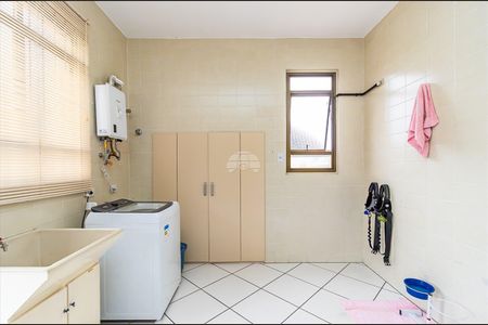 49_photo/94dce5a737.26a6c0594c64ae71-ATLAS-99dfeb3f-8281-4aa9-be2f-96659200f1b5.jpg de casa à venda com 4 quartos, 271m² em Tarumã, Curitiba