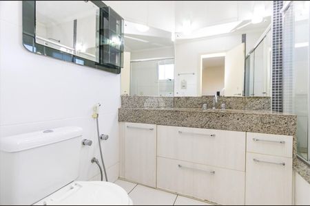 45_photo/94dce5a74f.ad9b306b4aaf24ae-ATLAS-d32d3ce9-be92-497d-9d31-ad6a83b7dc3f.jpg de casa à venda com 3 quartos, 197m² em Cristo Rei, Curitiba