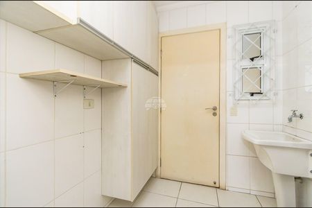 14_photo/94dce5a74f.ad9b306b4aaf24ae-ATLAS-dc7a00f0-7cbb-4340-aa4d-ca7c19bf8d31.jpg de casa à venda com 3 quartos, 197m² em Cristo Rei, Curitiba