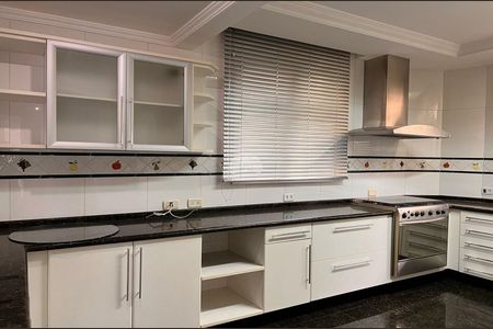 7_photo/94dce5a75d.dc7b031a1d7e8bb1-ATLAS-78b50d5c-4270-451d-a897-94e410f2da75.jpg de casa para alugar com 3 quartos, 465m² em Capão da Imbuia, Curitiba