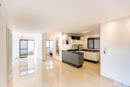 10_photo/94dce5a785.b4cc108436d665d6-ATLAS-5f4e7f31-3ed1-4a22-b1ff-6709c223f93b.jpg de apartamento à venda com 2 quartos, 79m² em Capão da Imbuia, Curitiba