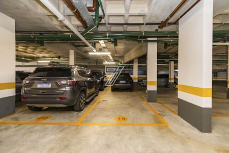 5_photo/94dce5a853.79da9cb8eaccb6b1-ATLAS-48abae5d-ea13-49e7-b510-fed4fba6c26c.jpg de apartamento à venda com 3 quartos, 180m² em Cristo Rei, Curitiba