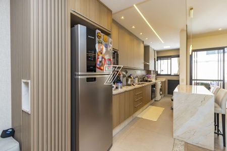 3_photo/94dce5a853.79da9cb8eaccb6b1-ATLAS-db3f75e4-9b80-43b5-95d2-133e95f05a28.jpg de apartamento à venda com 3 quartos, 180m² em Cristo Rei, Curitiba