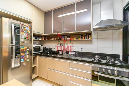 14_photo/94dce5a8ff.431b4d15fc0524b7-ATLAS-06b0c2a3-e7d7-45f1-a2a2-c6dacee6221f.jpg de apartamento à venda com 2 quartos, 65m² em Cristo Rei, Curitiba