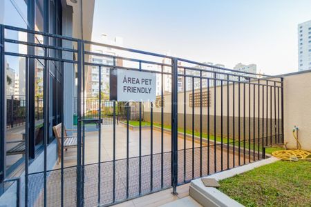 42_photo/94dce5a901.0b4a325860134132-ATLAS-6a4bb87c-70a1-4e53-b36e-ee987b2f90f7.jpg de apartamento à venda com 2 quartos, 63m² em Jardim Social, Curitiba