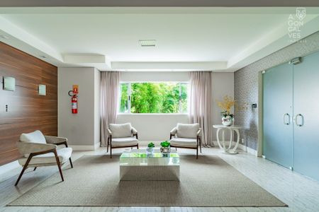 22_photo/94dce5a947.88456cfd7eacd513-ATLAS-4f3f2dfd-0ca1-4d11-92a2-ab4c016e04ad.jpg de apartamento à venda com 3 quartos, 240m² em Cristo Rei, Curitiba