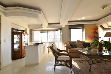 10_photo/94dce5a961.1c5845dead7872b3-ATLAS-e945f677-e900-4e23-a8be-7d41b5b17a07.jpg de apartamento à venda com 3 quartos, 284m² em Cristo Rei, Curitiba